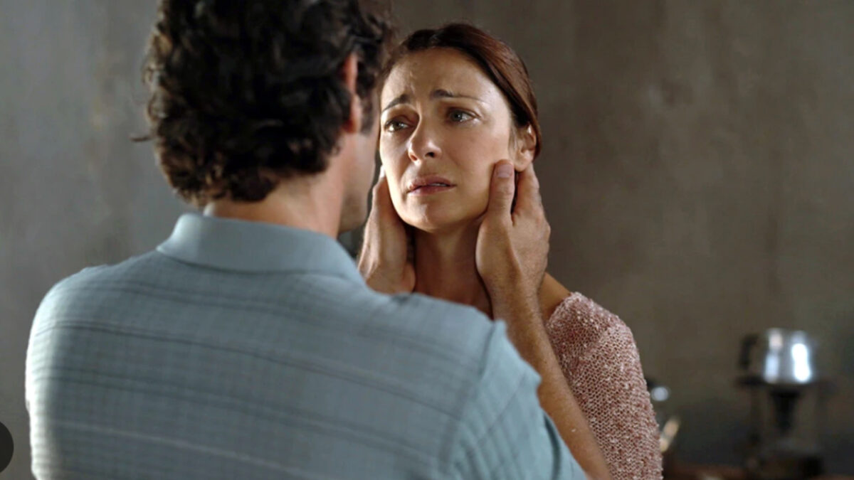 Ηλέκτρα επόμενα επεισόδια Γ’ κύκλος: 121, 122, 123, 124, 125, 126