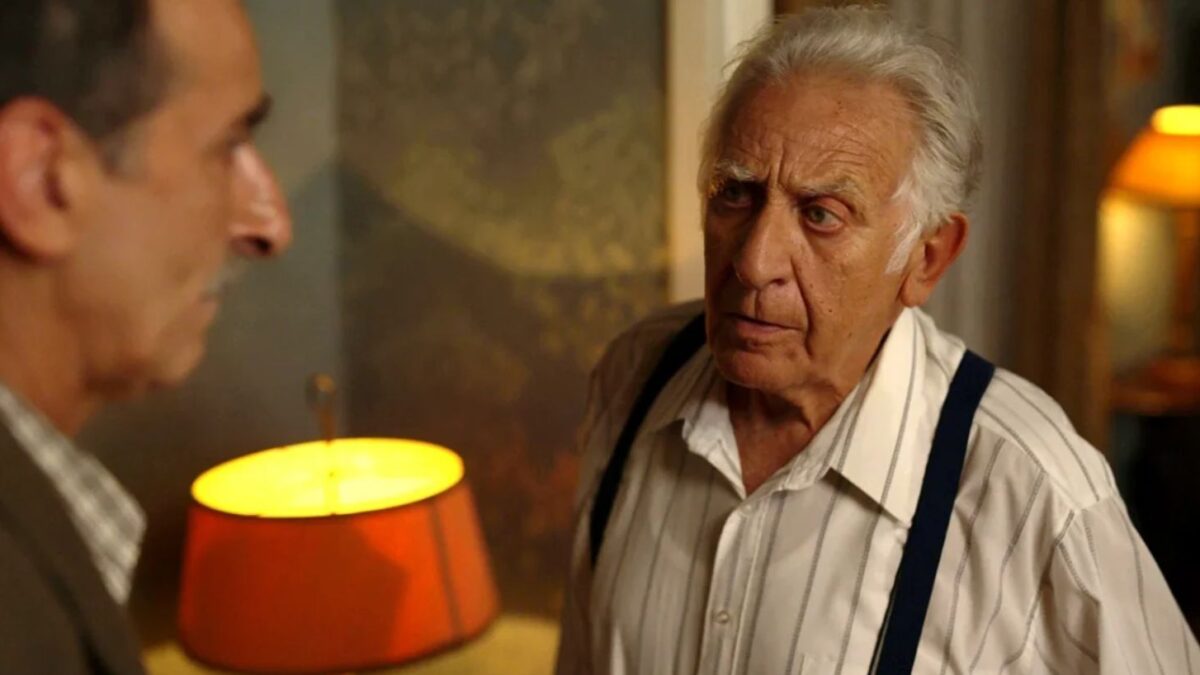 Ηλέκτρα: Ο Βρεττός λίγο πριν πεθάνει τους τινάζει όλους στον αέρα