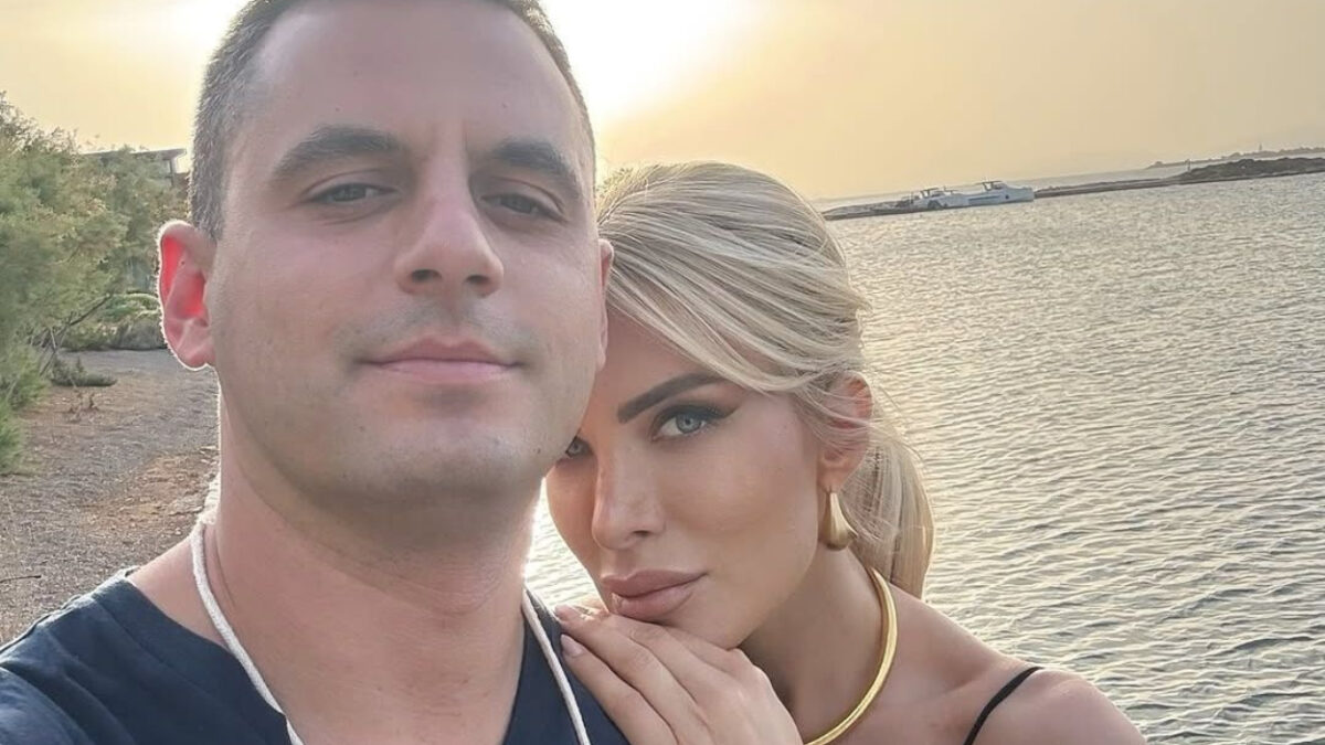 Κατερίνα Καινούργιου: Η φωτογραφία του Παναγιώτη Κουτσουμπή μέσα από το μαιευτήριο