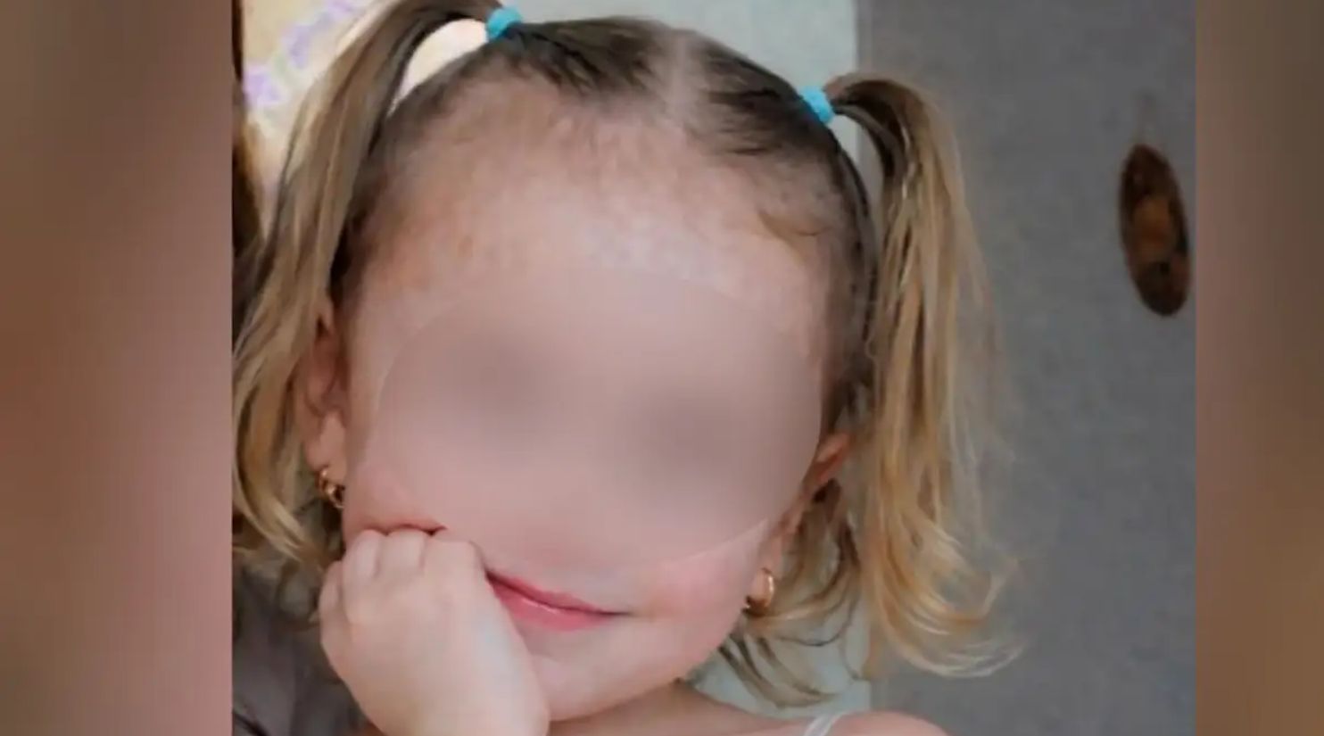 Καβάλα: Με μπομπονιέρες το τελευταίο αντίο στο 3χρονο κοριτσάκι- Εικόνες που ραγίζουν καρδιές