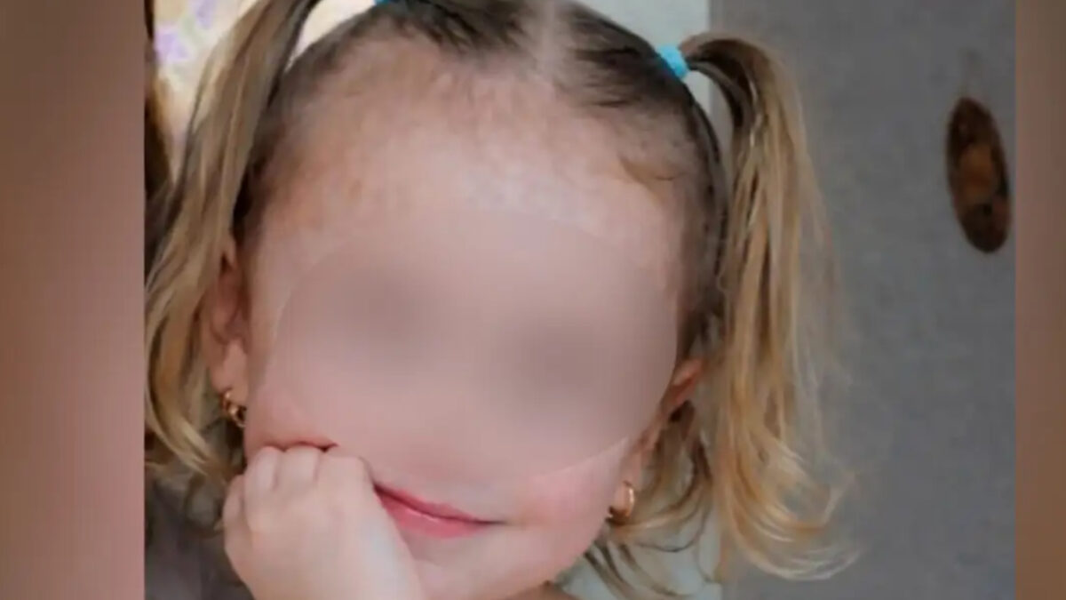 Καβάλα: Με μπομπονιέρες το τελευταίο αντίο στο 3χρονο κοριτσάκι- Εικόνες που ραγίζουν καρδιές