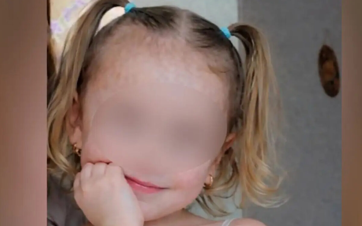 Καβάλα: Το ξέσπασμα του παππού της 3χρονης μετά το τραγικό τροχαίο- «Μας εξαπατούν την ώρα που η κόρη μου χαροπαλεύει»