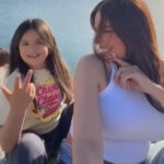 Η Κέλλυ Κελεκίδου τραγουδάει μαζί με τη κόρη της Δημοτικά και ρίχνουν το TikTok (βίντεο)