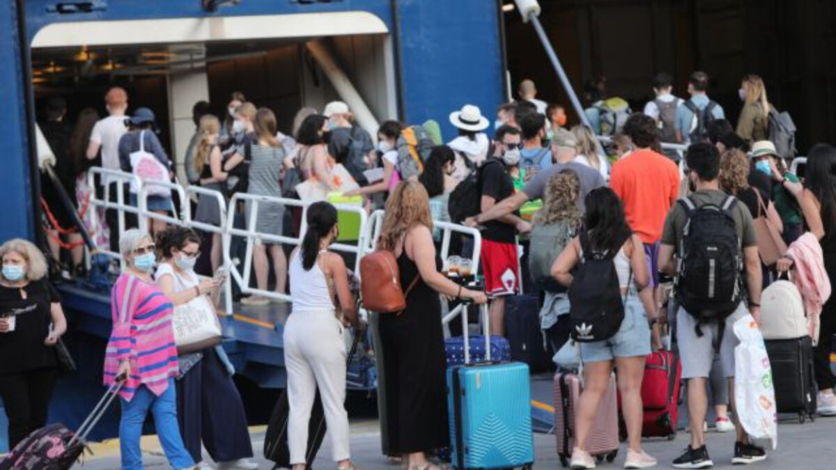 Κοινωνικός Τουρισμός 2026: Ανοίγουν οι αιτήσεις 1 Μαΐου- Τι πρέπει να κάνετε για να πάρετε το voucher