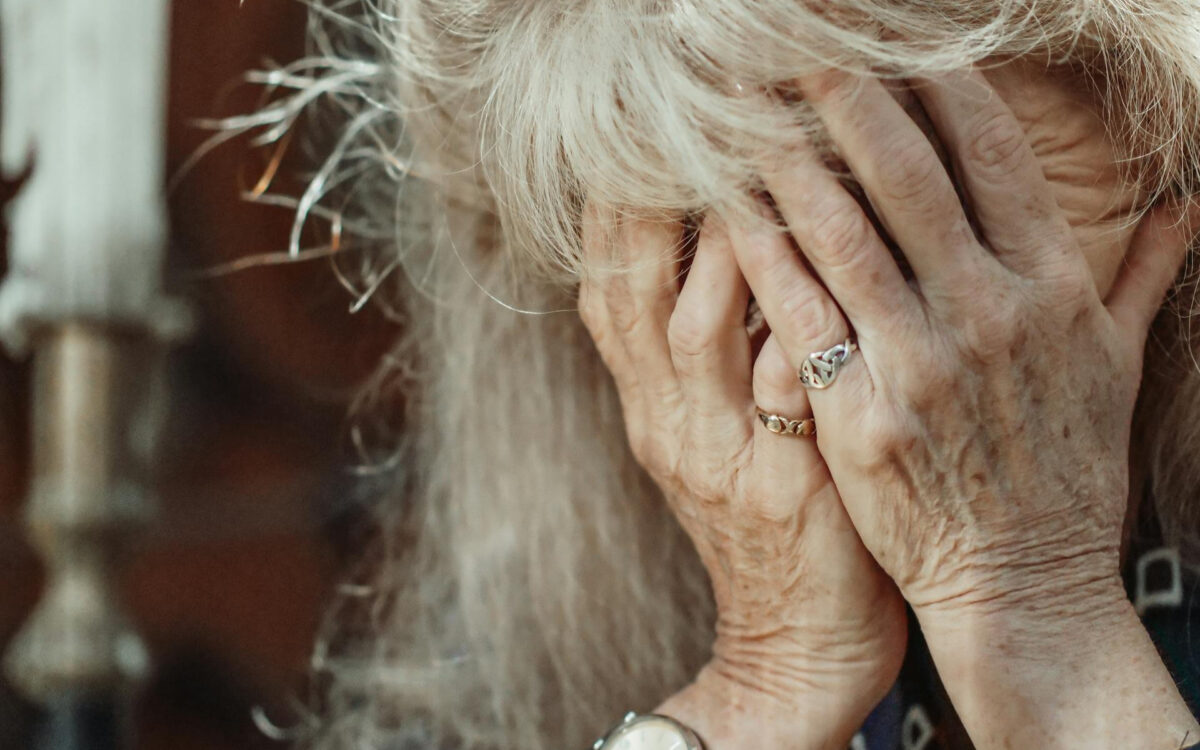 Η κόρη μου είναι παντρεμένη με δύο παιδιά και έχει μόνιμα το σπίτι της αχούρι- Ντρέπομαι γι’ αυτήν