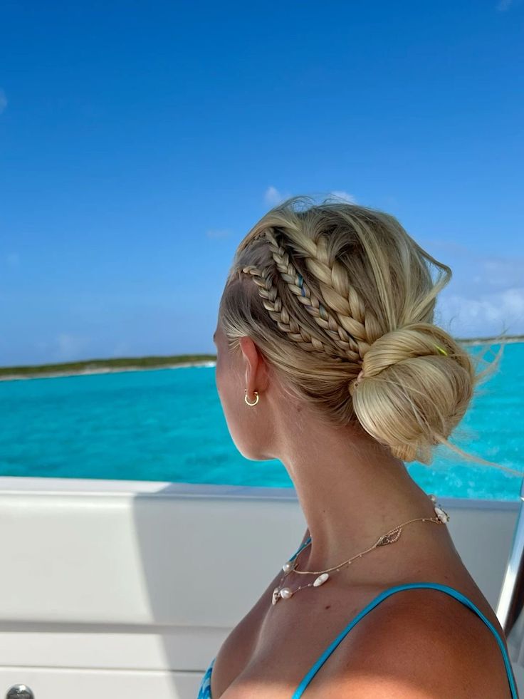 Μάιος 2026: 10 Ιδέες με τα must χτενίσματα και κουρέματα για τα μαλλιά σου