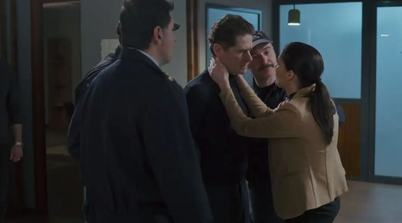 Μία Νύχτα Μόνο: Η Αρετή μετανιώνει που τον αδίκησε και ο Οδυσσέας την παρατάει ατάραχος