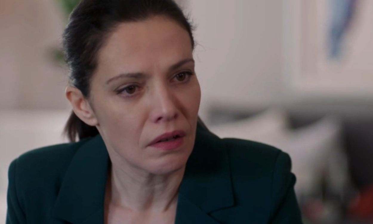 Μια νύχτα μόνο: Η Αρετή προδίδει τον Οδυσσέα κι εκείνος την βγάζει από τη μέση