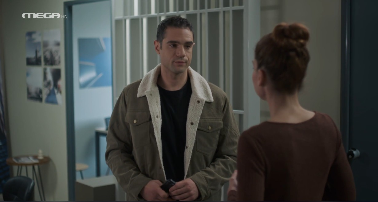 Μία Νύχτα Μόνο: Η Κατερίνη είναι ετοιμοθάνατη κι εκείνη τα ξεχνά όλα και τη στηρίζει μέχρι τέλους