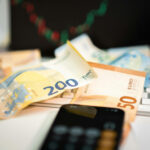 Μηνιαίο επίδομα έως 216 ευρώ: Ποιοι είναι οι δικαιούχοι και πως θα κάνετε την αίτηση