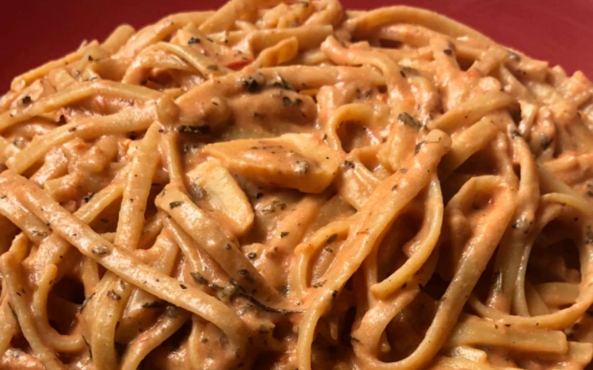 Μοναστηριακή αλάδωτη μακαρονάδα σα καρμπονάρα