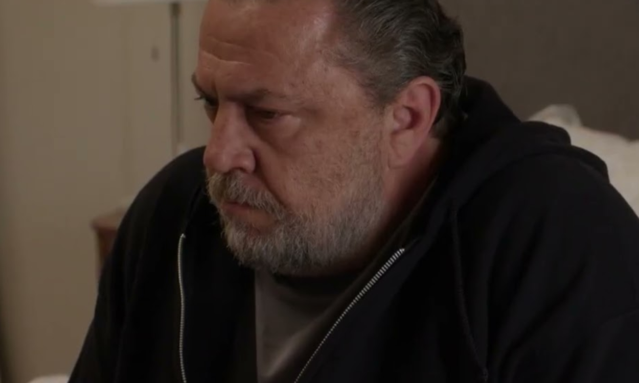 Να μ αγαπάς: Ο Θεόφιλος λίγο πριν το τέλος του δίνει εντολή δολοφονίας και βάφει τα χέρια του με αίμα