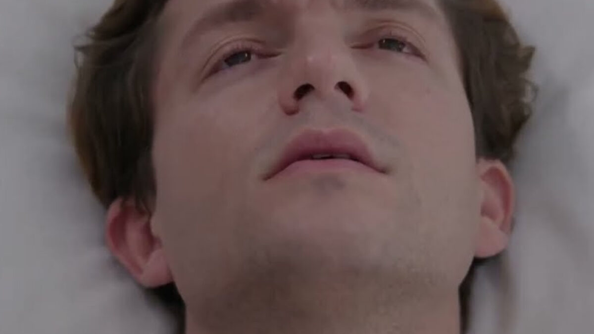 Να μ αγαπάς: Τον πυροβολεί εν ψυχρώ και τον εγκαταλείπει ετοιμοθάνατο