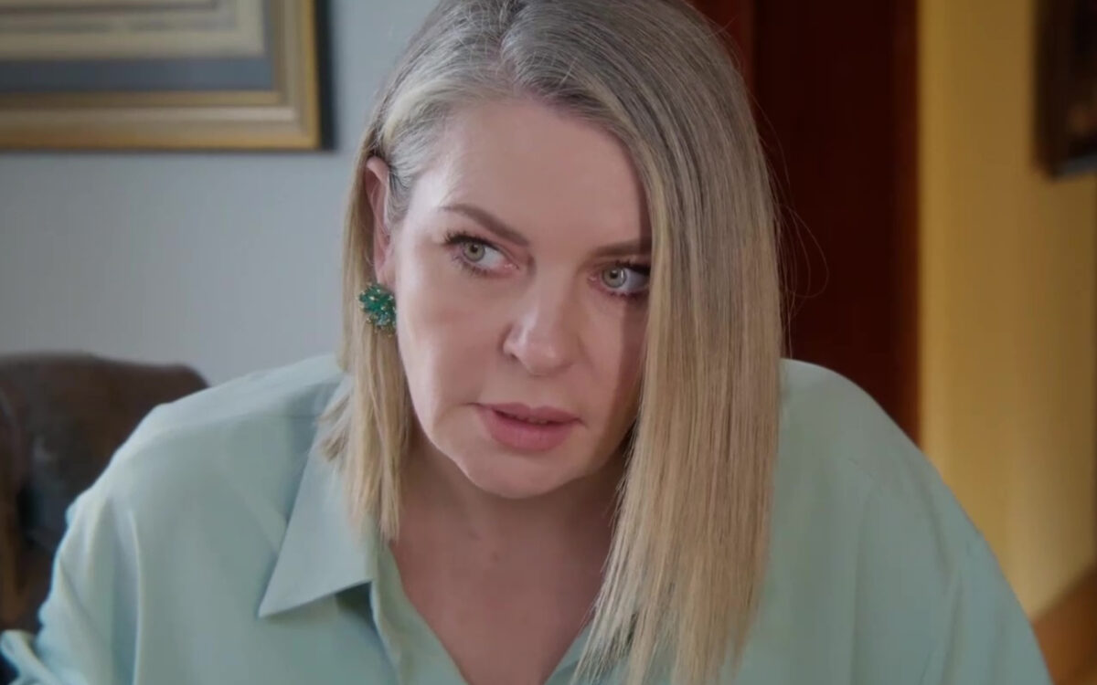 Να μ' αγαπάς: Ξεφεύγει από τα δίχτυα της Σοφίας και της κλείνει οριστικά τη πόρτα