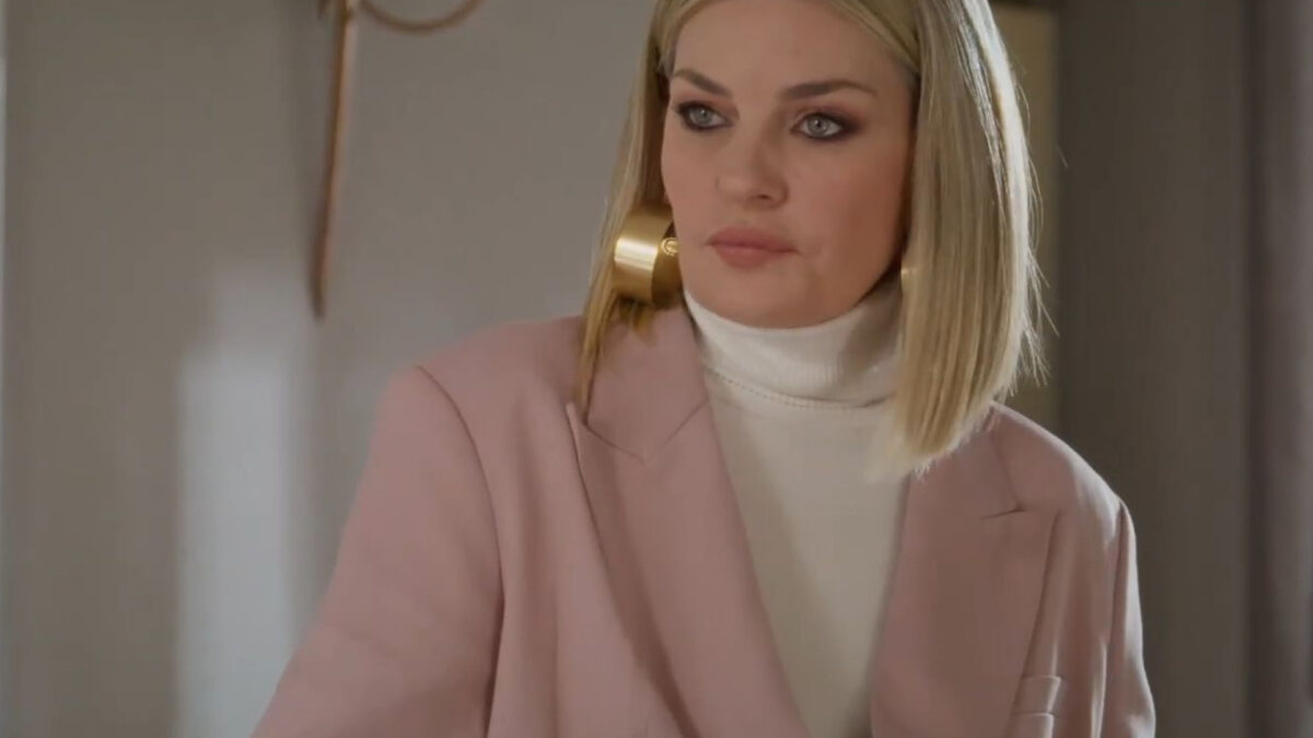 Να μ' αγαπάς: Η Σοφία γονατίζει και μετά το Πάσχα θα βρει το τέλος που της αξίζει