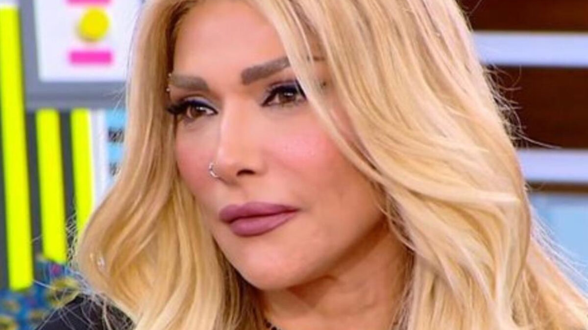 Νέες καταγγελίες Ηλιάδη για Μπάμπη Λαζαρίδη: «Ήμουνα 5μιση μηνών έγκυος & βρέθηκα στο πάτωμα από μπουνιές»