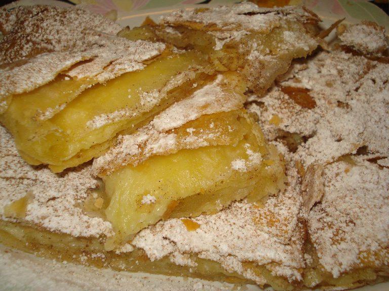 Νηστίσιμα γλυκά για τη Μεγάλη Εβδομάδα- 25 συνταγές από χαλβά, γαλακτομπούρεκο και κέικ μέχρι μπισκοτόγλυκα