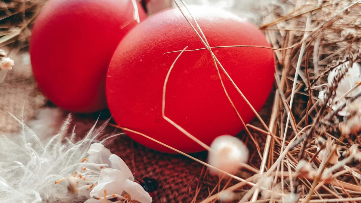 Οι ανακοινώσεις του ΕΦΕΤ για τα Πασχαλινά αυγά: Τα σημεία που πρέπει να προσέξουν οι καταναλωτές