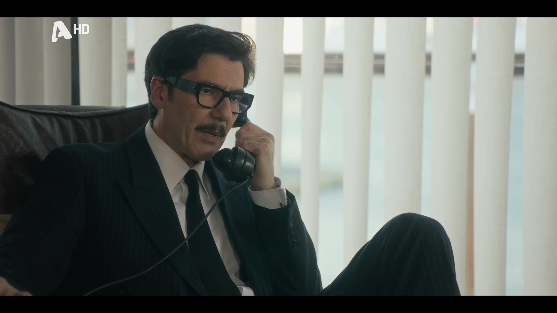 Πόρτο Λεόνε: Ο Ντίνος εξαφανίζεται