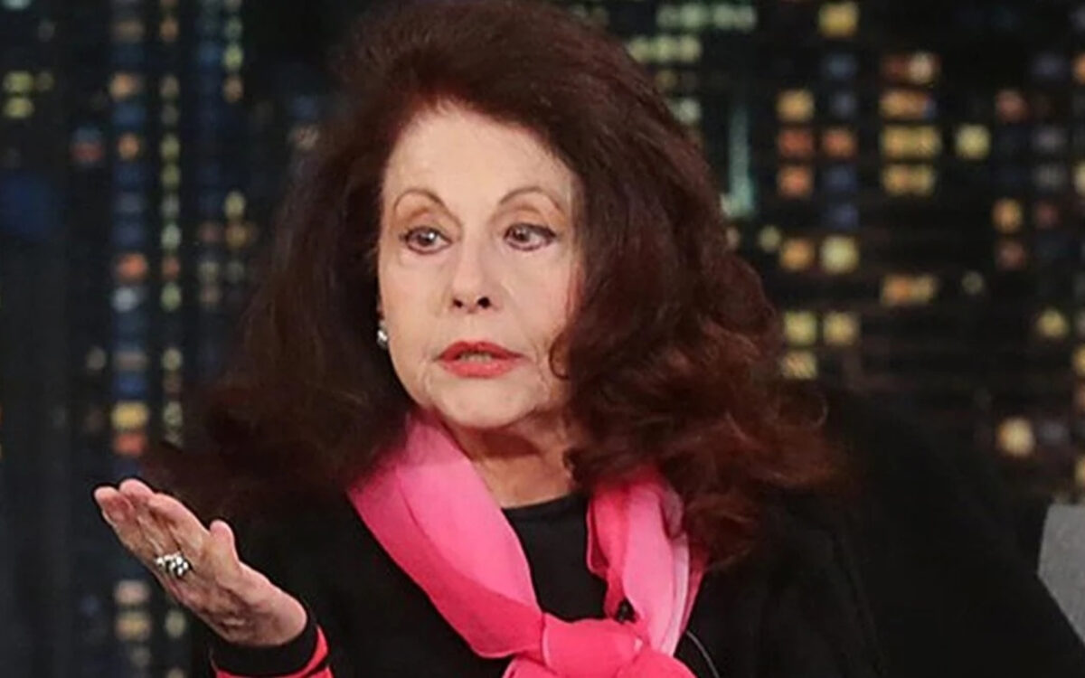 Στο νοσοκομείο η Ελένη Ανουσάκη: Η πάθηση με την οποία διαγνώστηκε