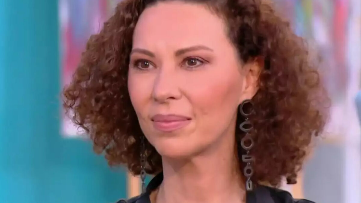 Συγκλονίζει η Δώρα Χρυσικού για τη μάχη της με τον καρκίνο: «Επειδή μάλλον θα πεθάνω, να προσέχεις τη μαμά»