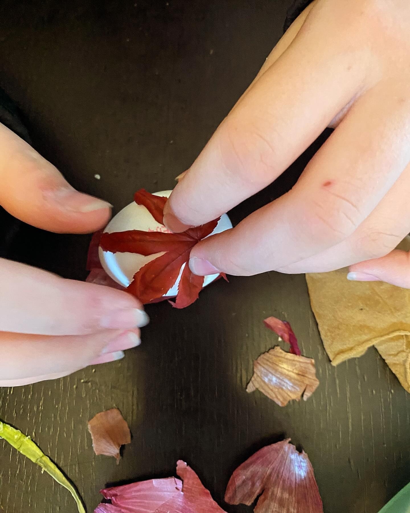 Τα Πασχαλινά αυγά της Κατερίνας Καραβάτου είναι σκέτα στολίδια: Οι τεχνικές που χρησιμοποίησε