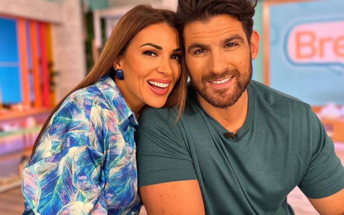 Το παραδοσιακό Πάσχα της Ελένης Χατζίδου και του Ετεοκλή Παύλου και η δημόσια εξομολόγηση