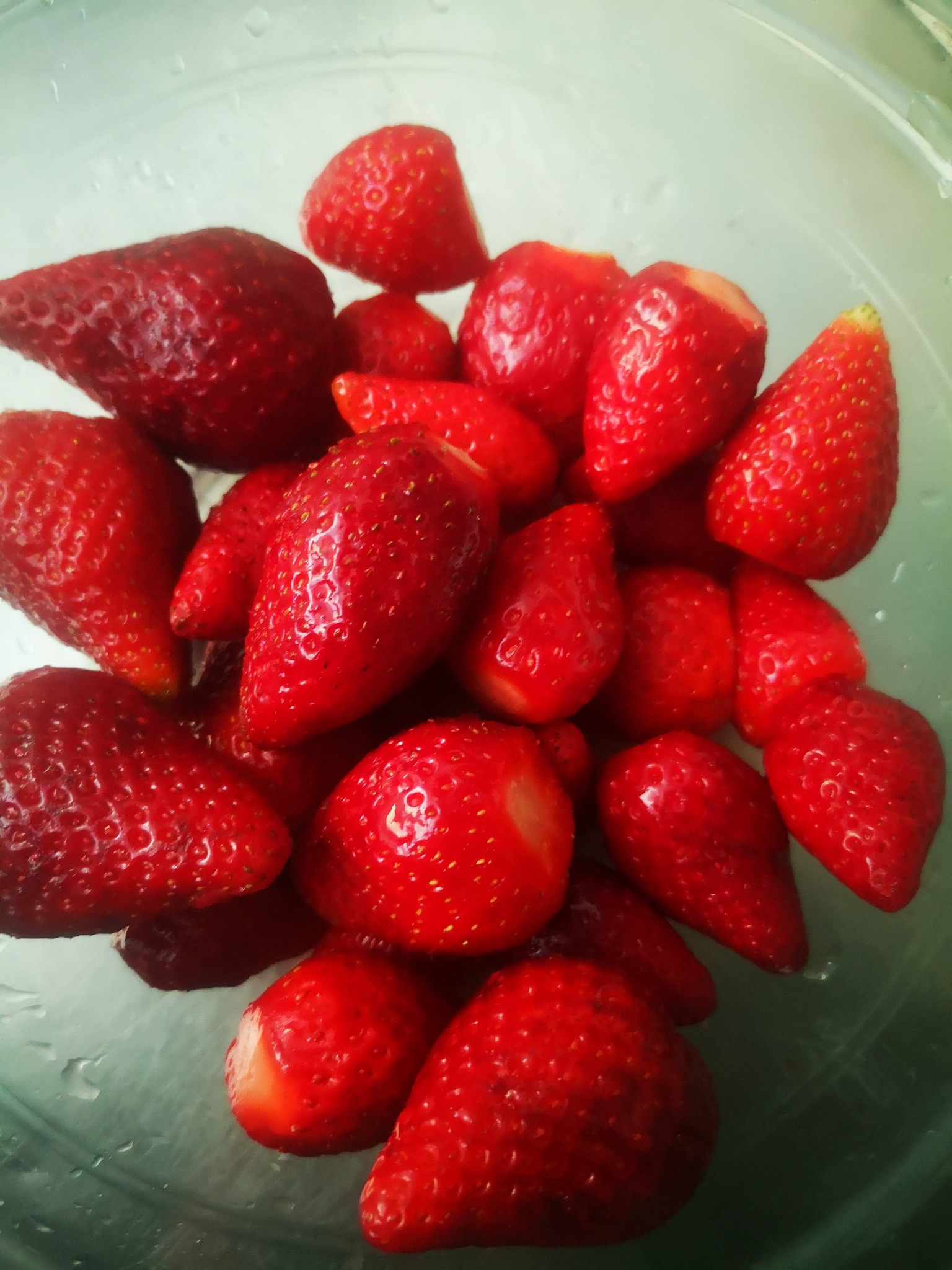 Το πιο πετυχημένο γλυκό του κουταλιού φράουλα