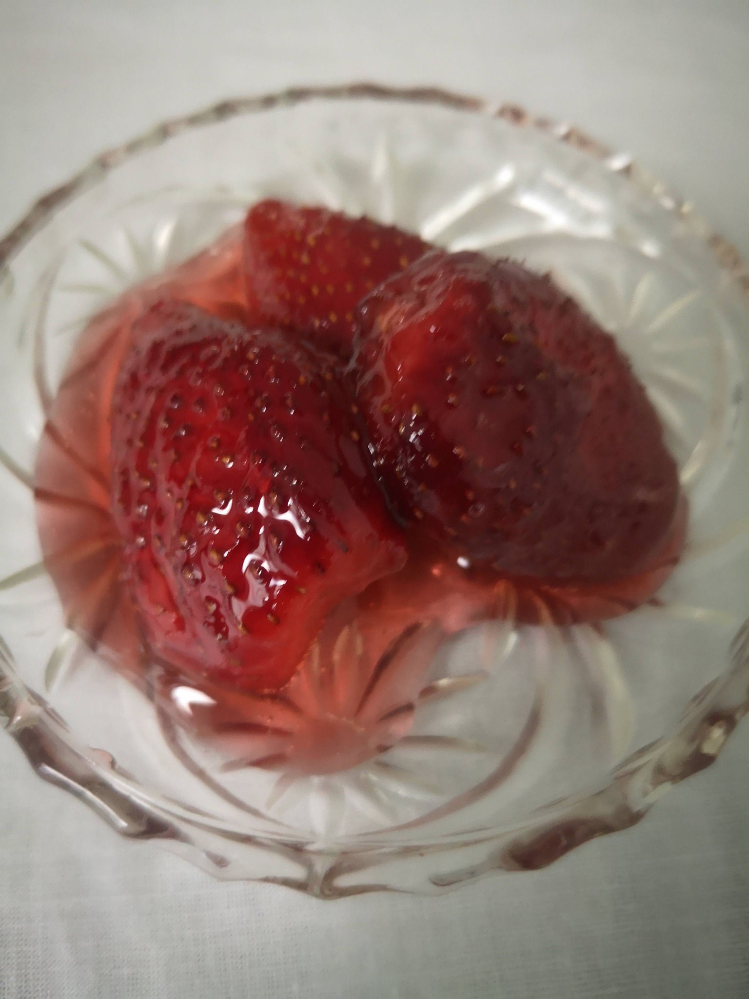 Το πιο πετυχημένο γλυκό του κουταλιού φράουλα