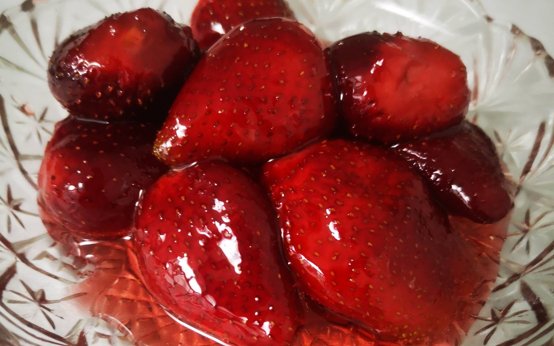 Το πιο πετυχημένο γλυκό του κουταλιού φράουλα