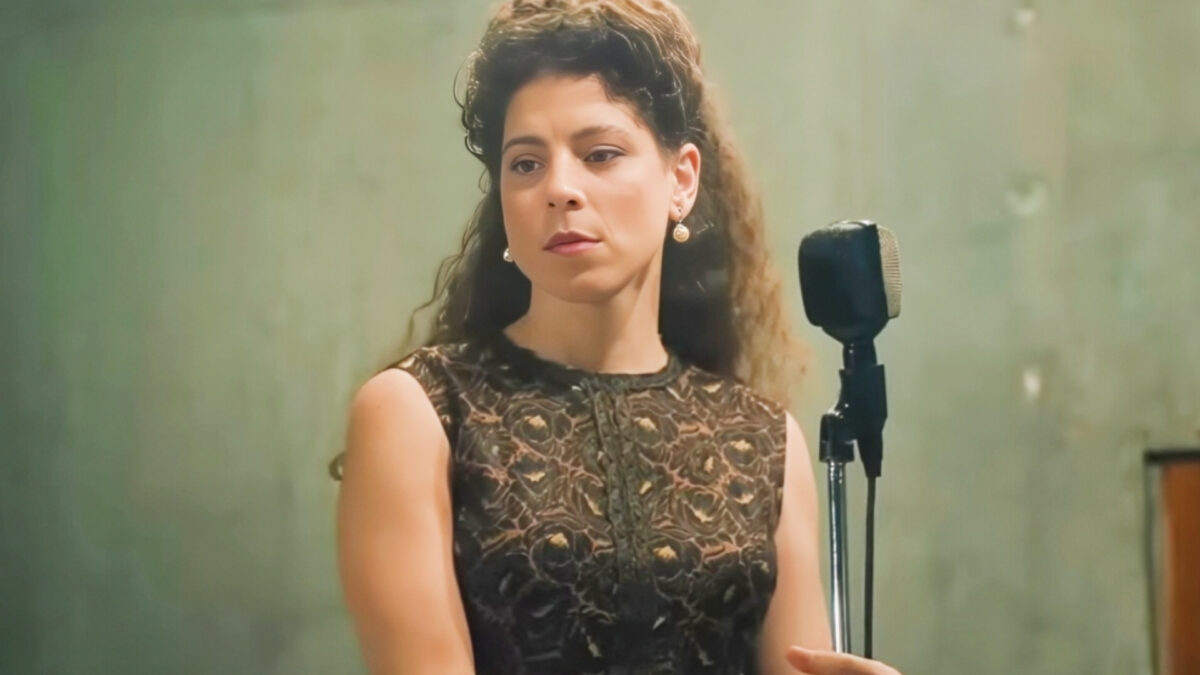 Το Σπίτι Δίπλα στο Ποτάμι: Μαθαίνει όλη την αλήθεια για τη διπλή του ζωή και τον ξαποστέλνει