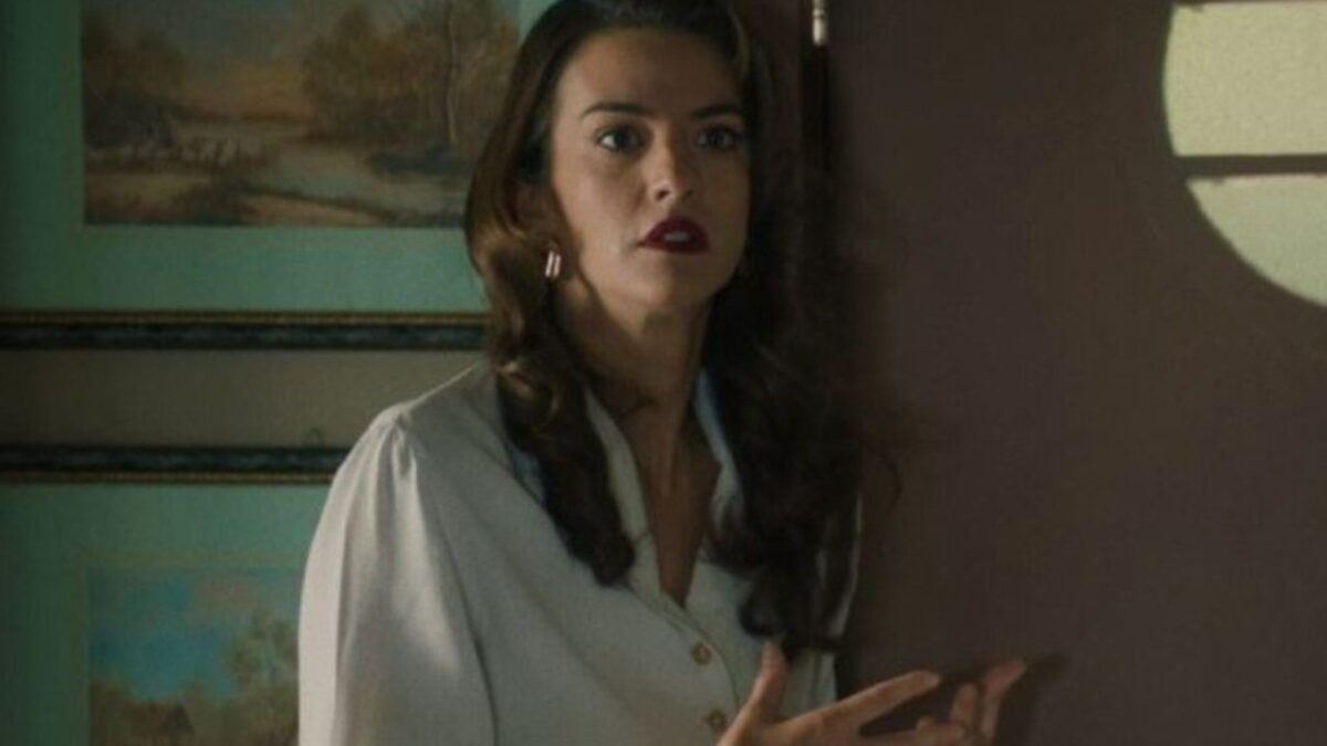 Το σπίτι δίπλα στο ποτάμι: Μαθαίνει ότι δεν μπορεί να κάνει παιδιά και χάνει τα λογικά της