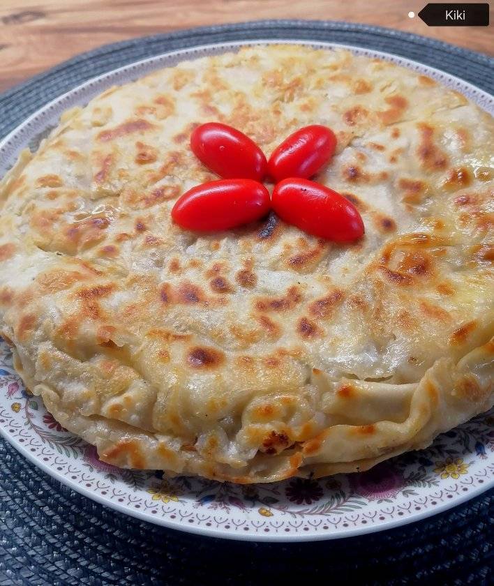 Τραγανές και εύκολες Ποντιακές πίτες περέκ 4 Τραγανές και εύκολες Ποντιακές πίτες περέκ με μυζήθρα