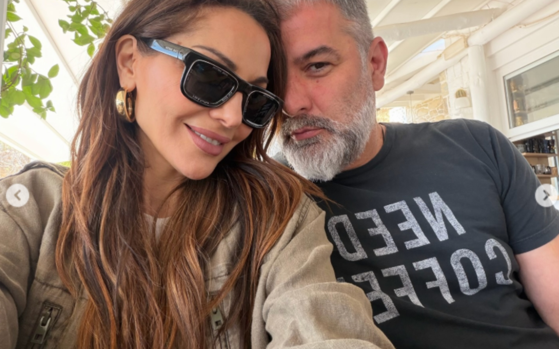 Βασίλης Μπισμπίκης και Δέσποινα Βανδή: Το ρομαντικό Πάσχα που πέρασαν σε παραλία της Κρήτης (φωτο)