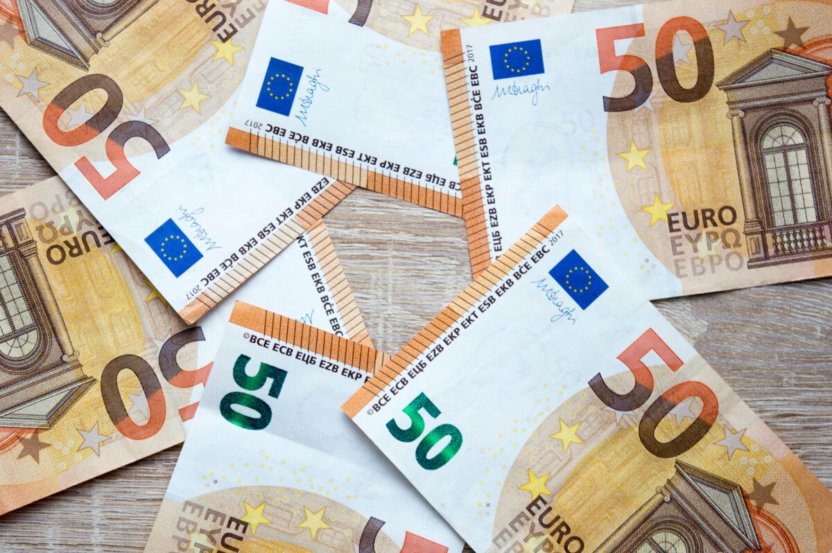 Ανοίγει νέο voucher για παιδιά: Ποιοι γονείς το δικαιούνται και πως θα το πάρουν