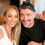 Η δημόσια ερωτική εξομολόγηση του Μιχάλη Ιατρόπουλου στη Κατερίνα Καλκανά είναι ό,τι πιο όμορφο θα δεις σήμερα