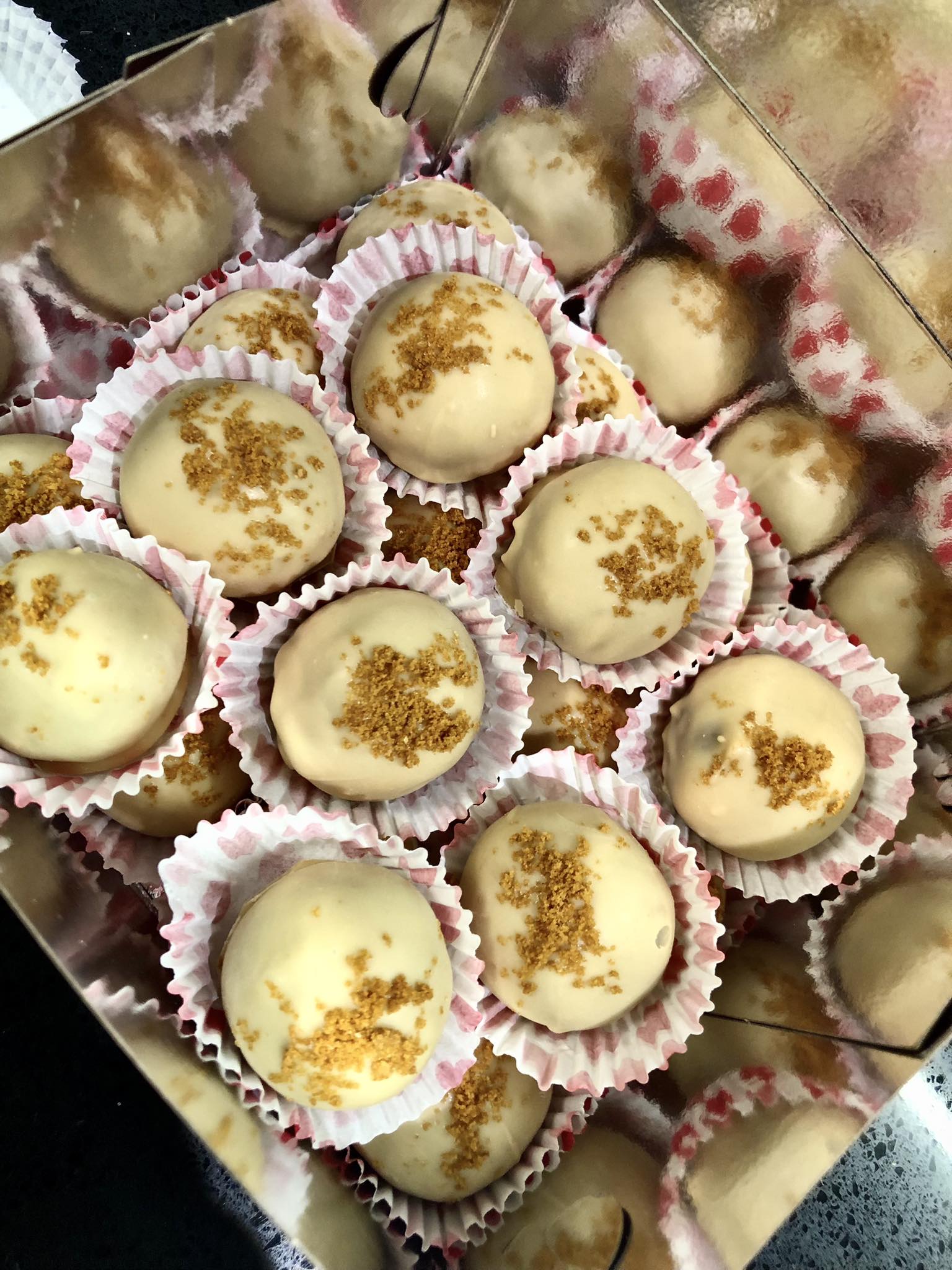 Εύκολα τρουφάκια Biscoff Lotus