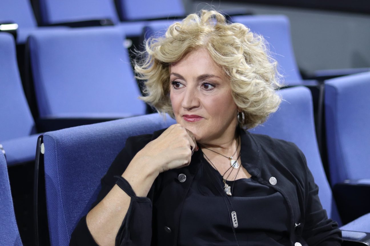 Όταν η Υρώ Μανέ κατηγορούσε τη Καλλιρρόη Μυριαγκού για χίπισσα και δεν ήθελε ούτε να τη βλέπει (βίντεο)