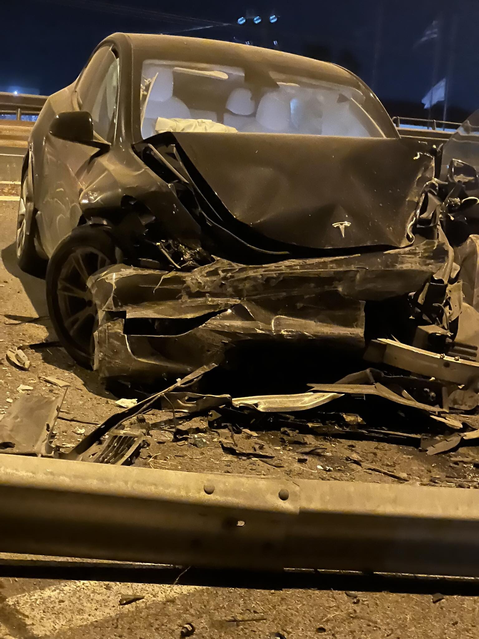 Σοβαρό τροχαίο στην έξοδο Σχηματαρίου (Αποκλειστικές φωτογραφίες & βίντεο)