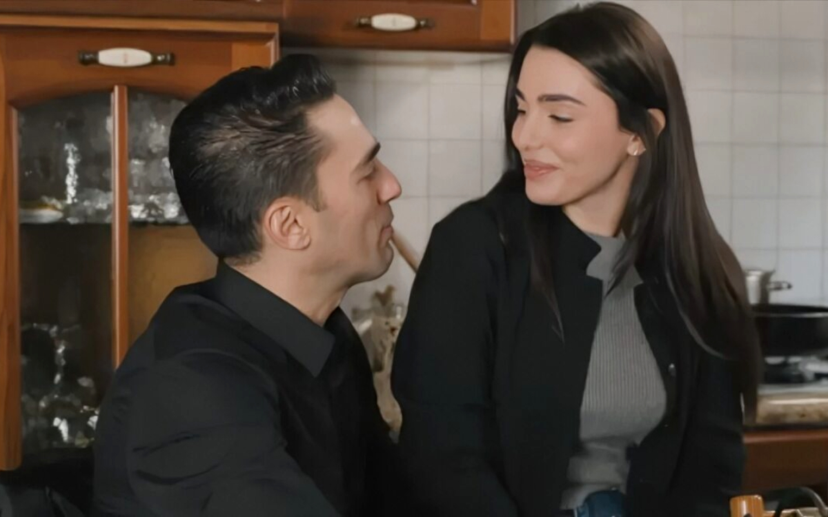 Η Γη της Ελιάς: Τη πιάνει να φιλάει άλλον άντρα και τη τσακίζει