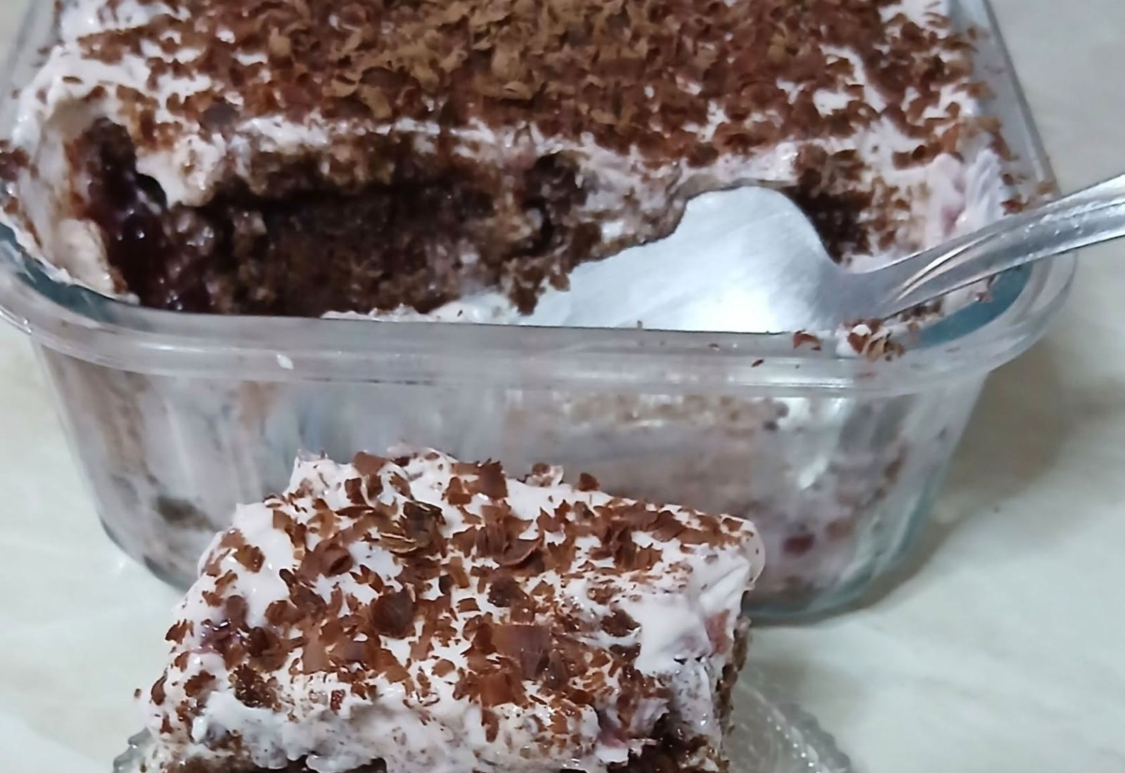 Γιαουρτογλυκό με γεύση black forest