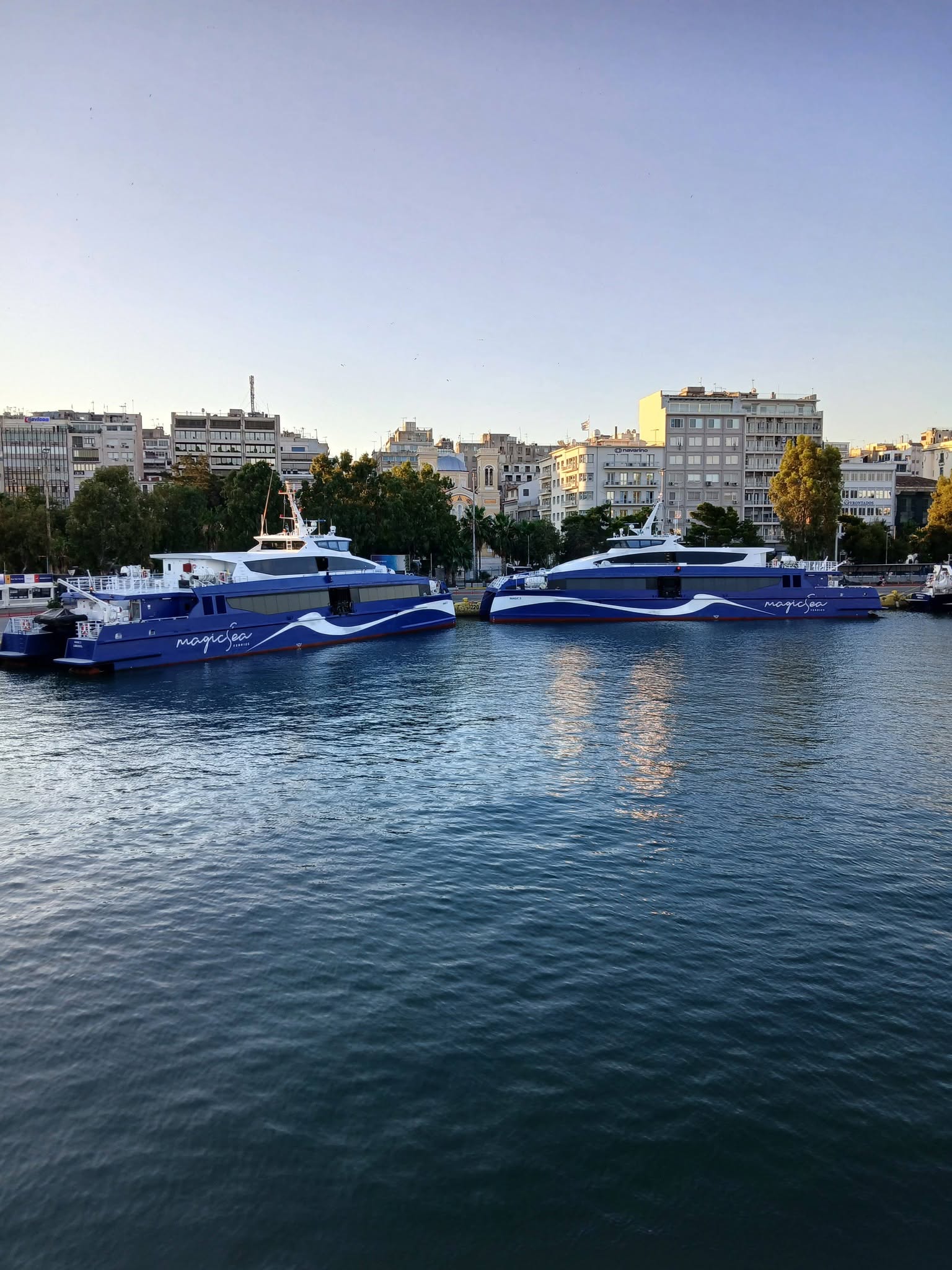 Μονοήμερη με καράβι από τον Πειραιά: 3 πανέμορφα νησιά σε λιγότερο από 2 ώρες για το Σαββατοκύριακο