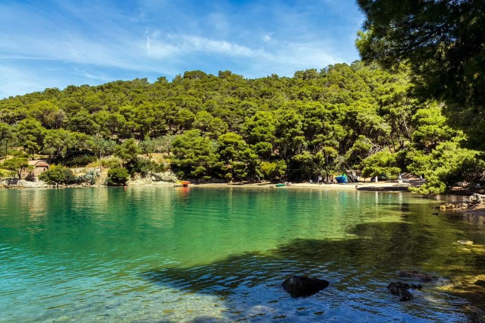 Μονοήμερη με καράβι από τον Πειραιά: 3 πανέμορφα νησιά σε λιγότερο από 2 ώρες για το Σαββατοκύριακο