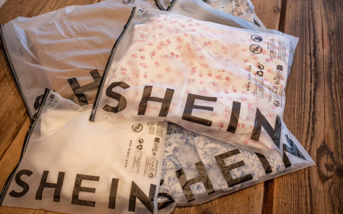 Shein: Κίνδυνος για τα παιδιά- Εντοπίστηκαν επικίνδυνες χημικές ουσίες σε ρούχα- Αναλυτικά η λίστα