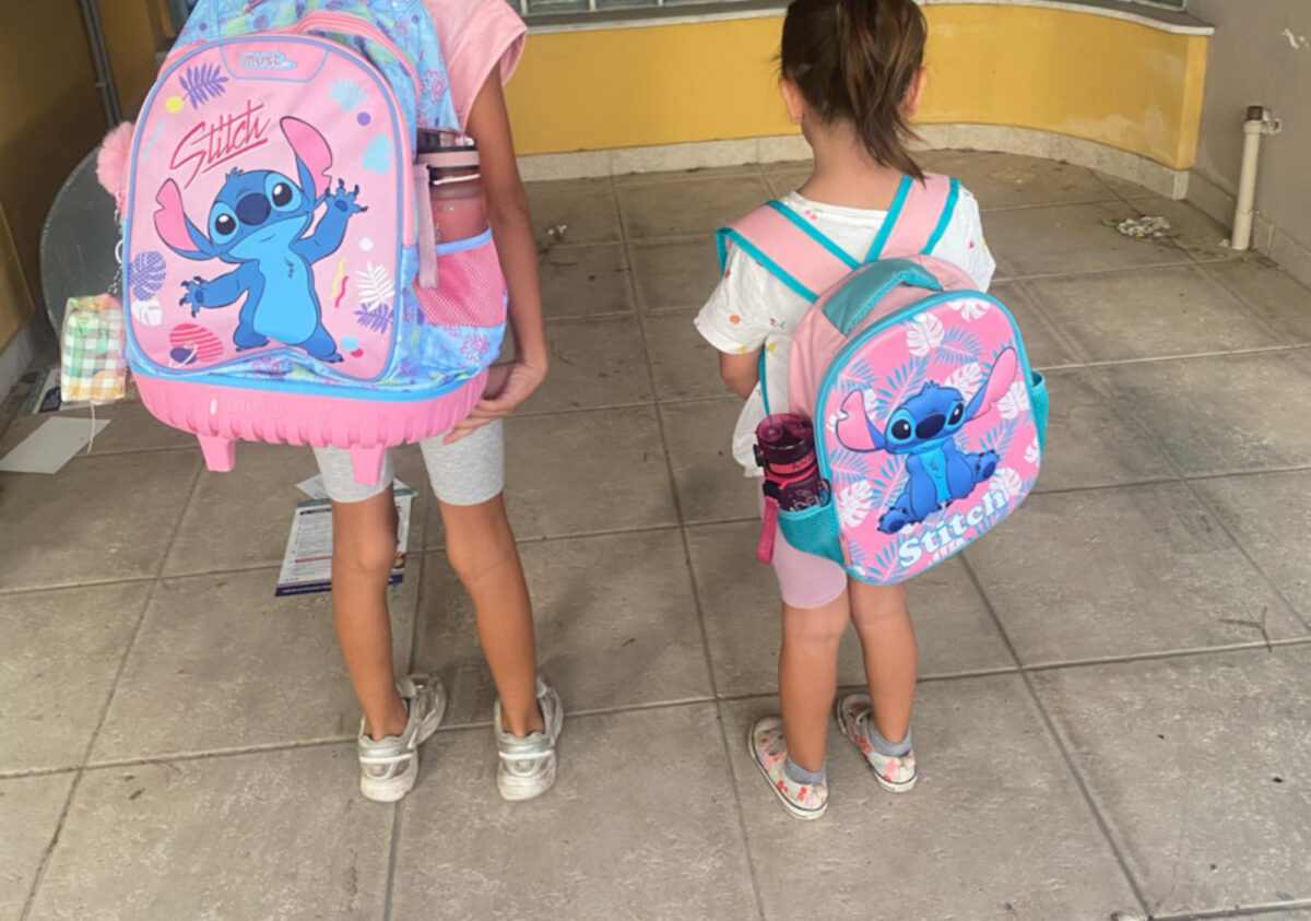 Back to school 2026: Συμβουλές για να διαλέξετε σχολική τσάντα ανάλογα με την ηλικία του παιδιού