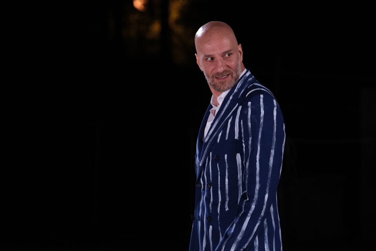 Για Σένα: Ο σκοτεινός ρόλος του Χάρη- Τους ελέγχει όλους σα μαριονέτες και σκάβει τον λάκκο του Φίλιππο