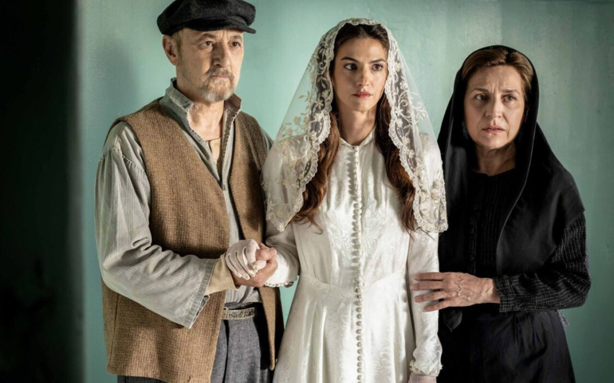 Κρίνο και Αγκάθι: Κυκλοφόρησε το νέο trailer- Οι πρώτες φωτογραφίες από τα backstage