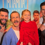 Πασίγνωστη πρωταγωνίστρια του Μπαμπά Σ' αγαπώ ανέβηκε τα σκαλιά της εκκλησίας- Οι φωτογραφίες από τον εντυπωσιακό γάμο της