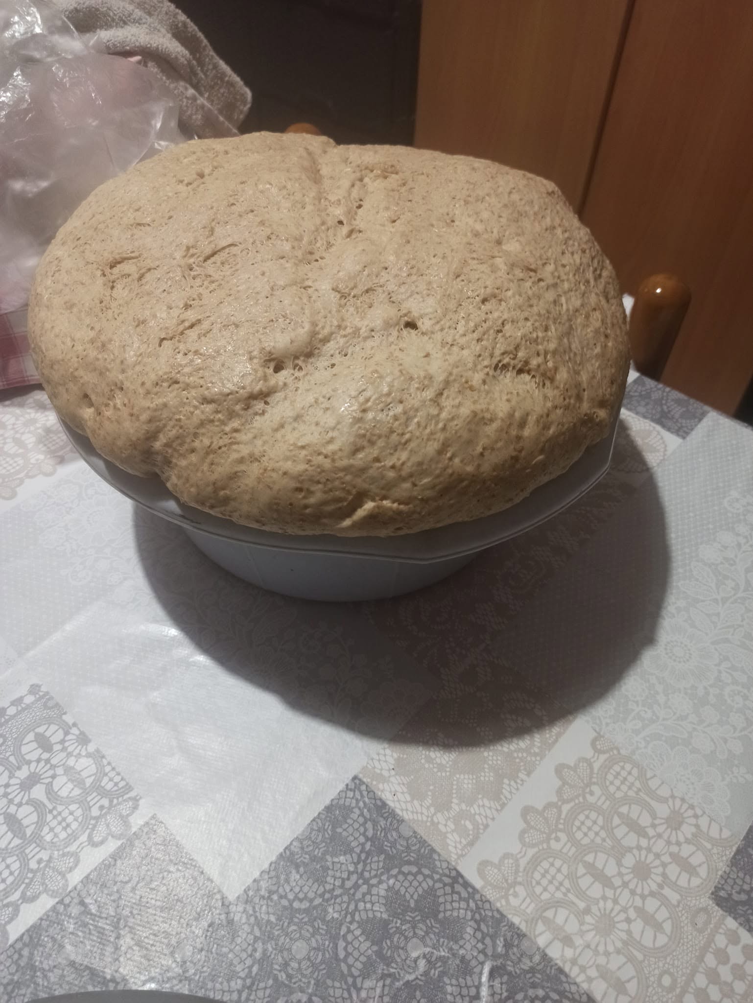 Συνταγή για ψωμί με αλεύρι ολικής και λευκό ανάμεικτο