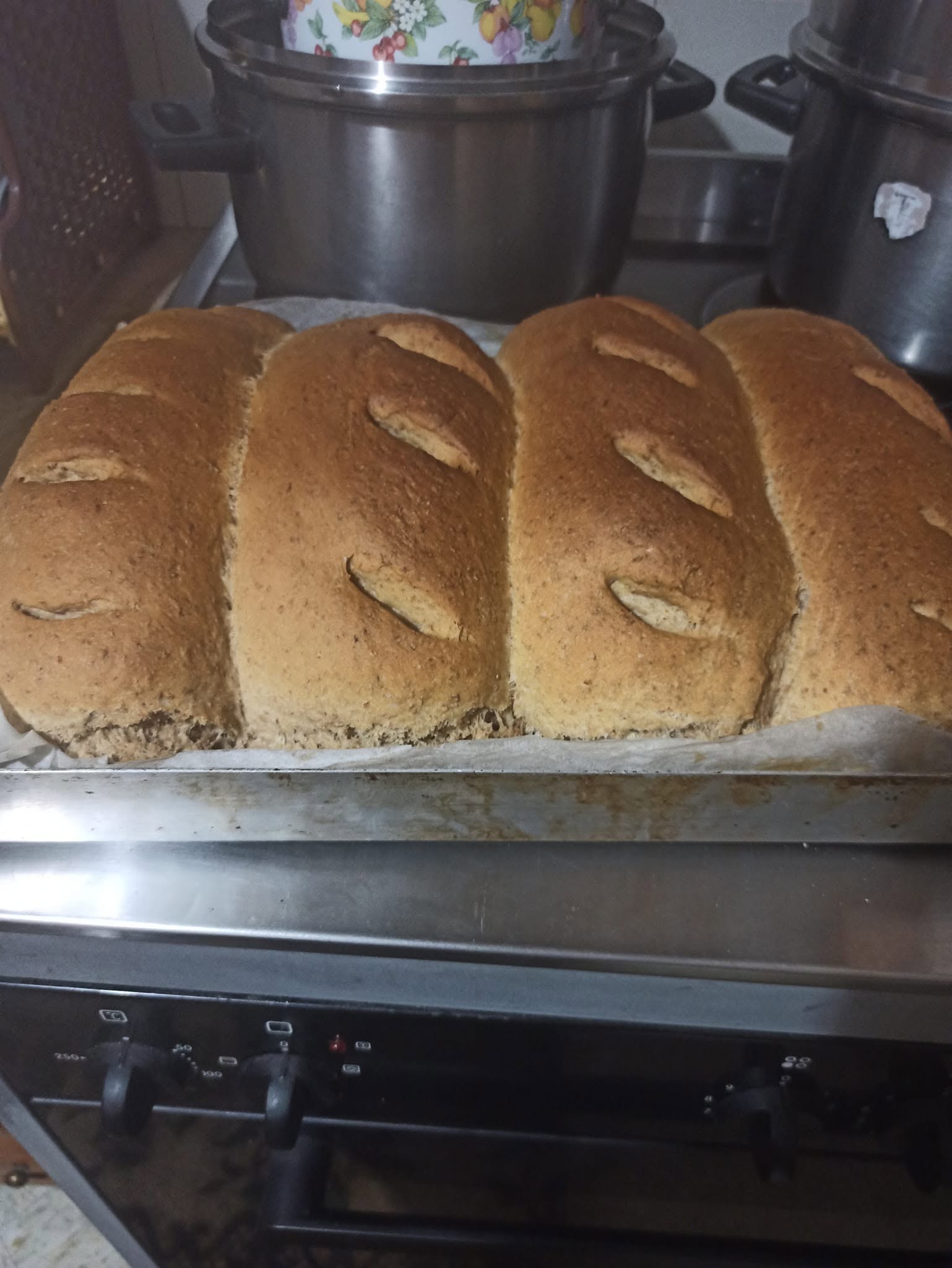 Συνταγή για ψωμί με αλεύρι ολικής και λευκό ανάμεικτο